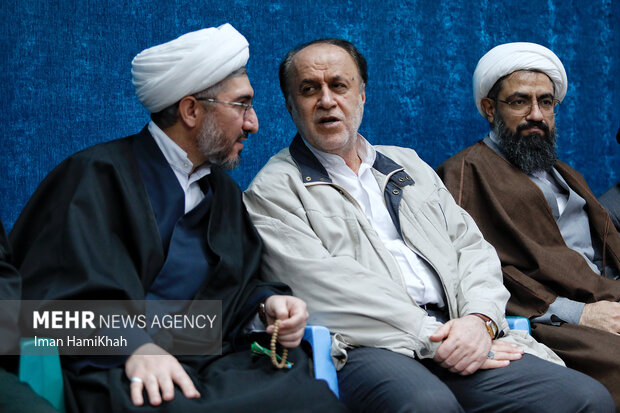 همایش «طلایه داران ادب»در همدان