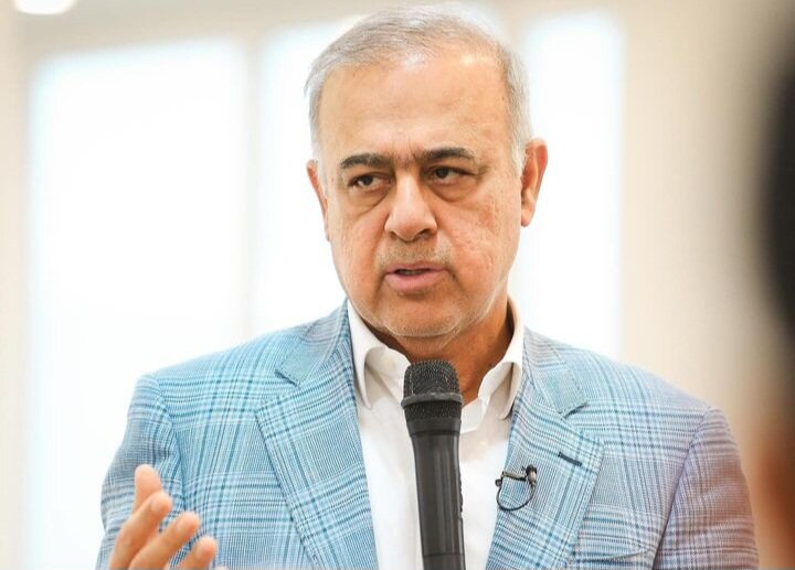 استاندار هرمزگان: توسعه اقتصاد دریامحور مبنای برنامهها در هرمزگان است