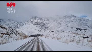 بارش برف در روستای دیزان بالاطالقان