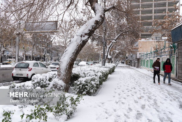 بارش برف پاییزی در مشهد