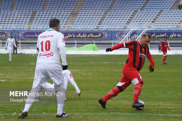 دیدار خیریه فوتبال - منتخب تیم ملی ۹۸ و منتخب خراسان