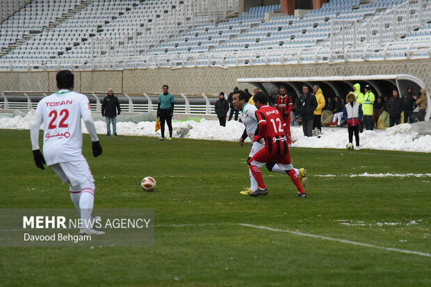 دیدار خیریه فوتبال - منتخب تیم ملی ۹۸ و منتخب خراسان