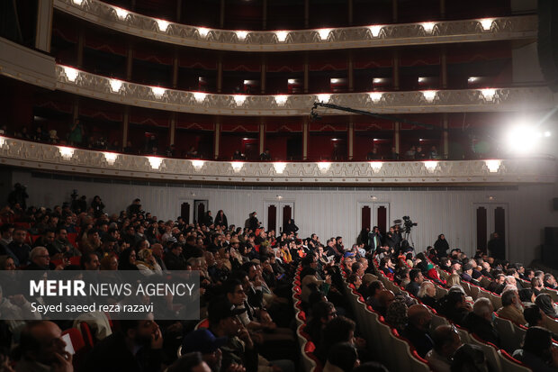 از تمام شدن اشکها و لبخندهای «حقیقت» تا بازگشت سیمرغ مردمی به فجر