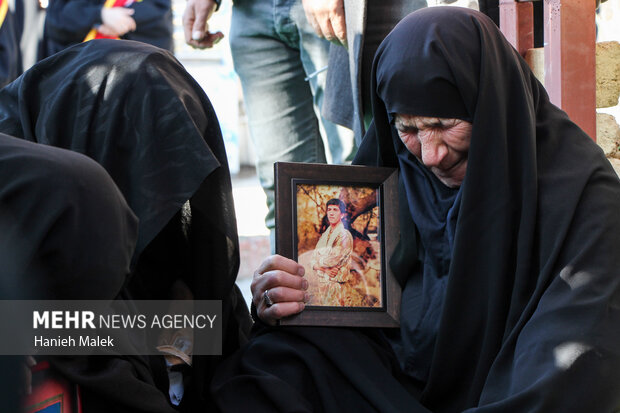 تشییع و تدفین پیکر شهید گمنام دفاع مقدس در گرگان