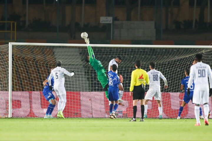 عملکرد مثبت و منفی مهاجم استقلال و بازیکنی که میتواند مشکل آبیها را حل کند