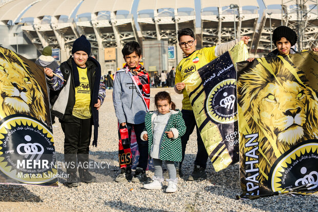 لیگ برتر فوتبال - سپاهان و پرسپولیس