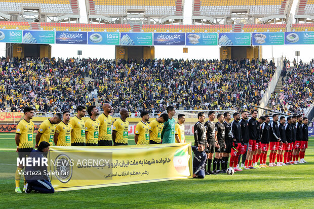 لیگ برتر فوتبال - سپاهان و پرسپولیس