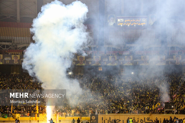 لیگ برتر فوتبال - سپاهان و پرسپولیس