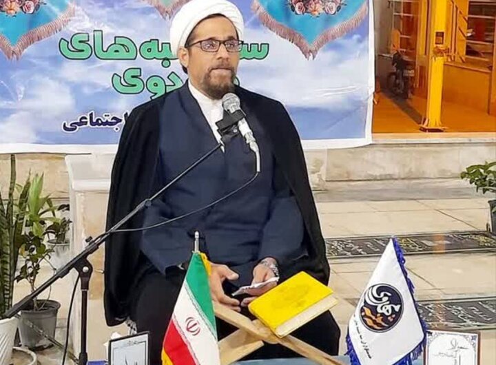 وحدت حوزه و دانشگاه راهی برای رسیدن به افقها و جامعه سازی است