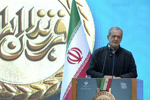 تجلیل از مدال آوران پاریس - مسعود پزشکیان