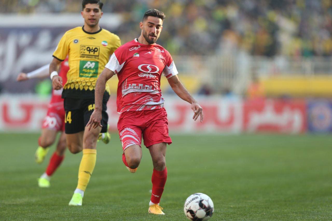 تیم فوتبال پرسپولیس و سپاهان - میلاد محمدی