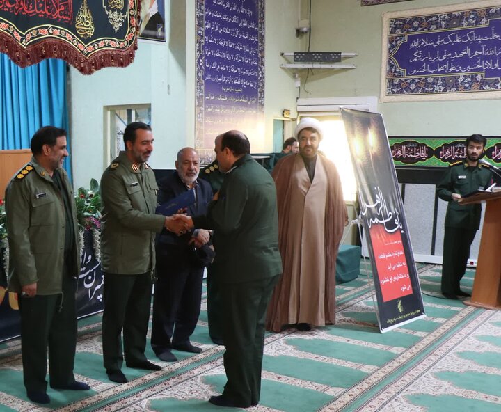 رفع چالشهای جامعه نیازمند تفکر جهادی و روحیه بسیجی است