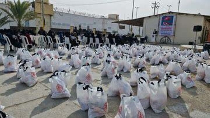 بستههای معیشتی ویژه شب یلدا بین خانواده زندانیان بوشهر توزیع شد