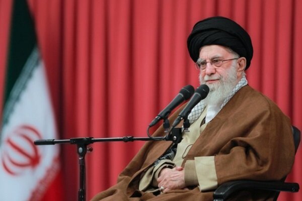 تقدیم فرازهایی از دیدگاههای رهبر انقلاب درباره حضرت مسیح (ع) به پاپ فرانسیس