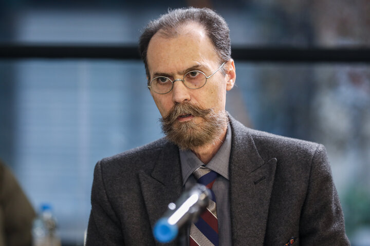 ارزش خوشنویسی در حراج جهانی بیش از نقاشیخط است؛ رکوردداری خط میرعماد