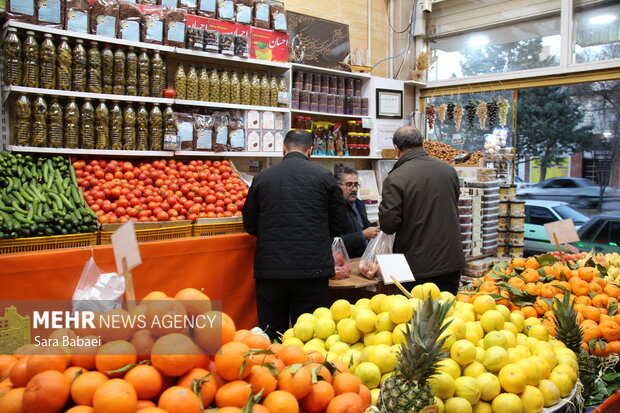 بازار شب یلدا در کرمانشاه