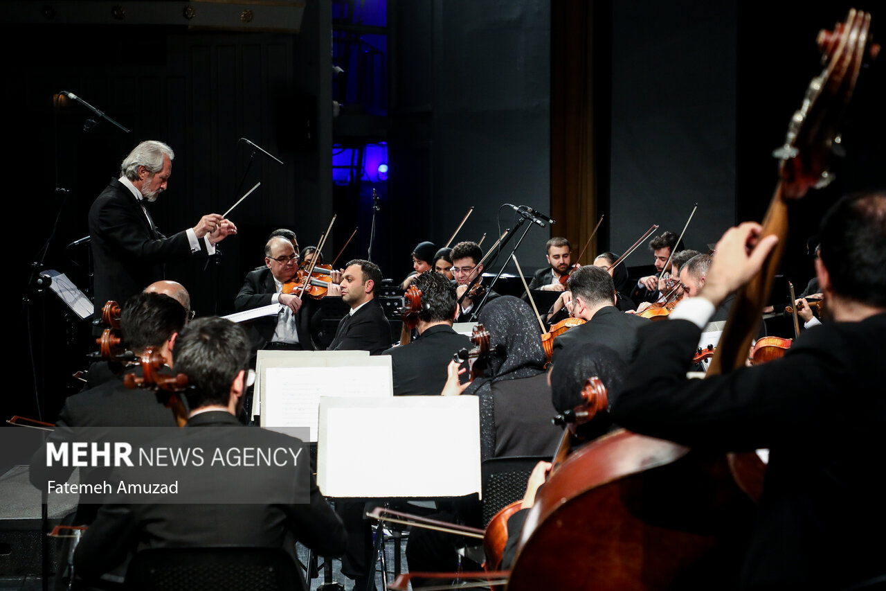 لبخندِ تالار وحدت در کاربردیترین کنسرت ارکستر ملی؛ لطفا به این پیشنهادها فکر کنید