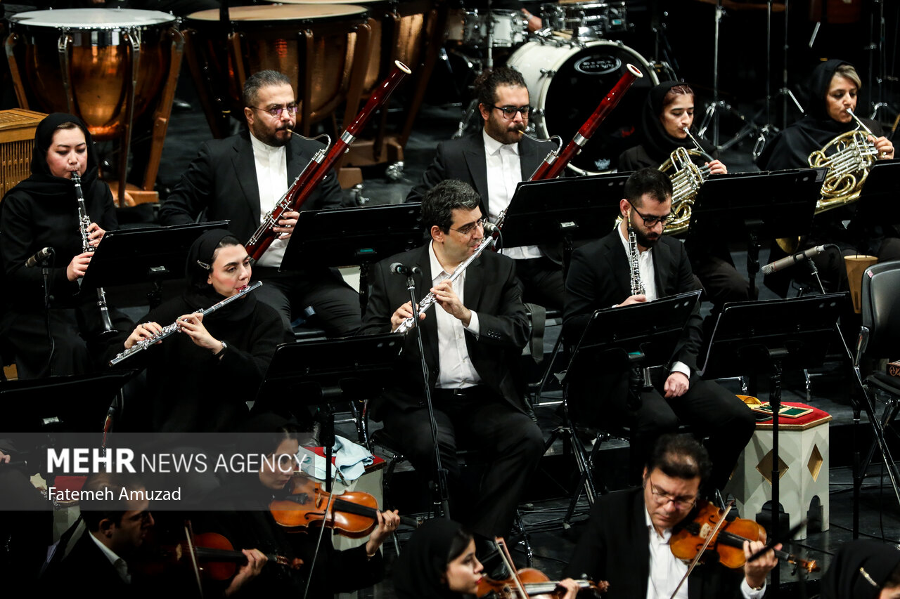لبخندِ تالار وحدت در کاربردیترین کنسرت ارکستر ملی؛ لطفا به این پیشنهادها فکر کنید