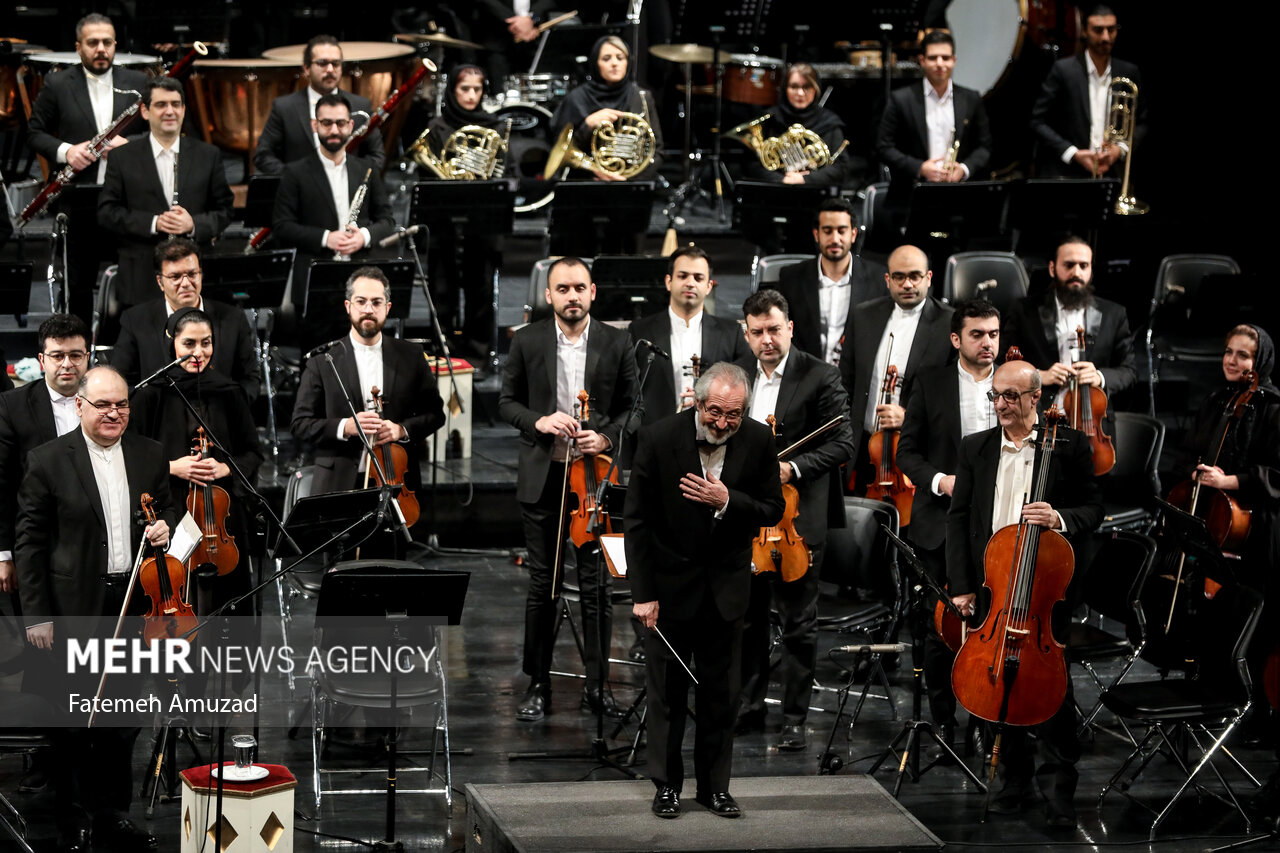 لبخندِ تالار وحدت در کاربردیترین کنسرت ارکستر ملی؛ لطفا به این پیشنهادها فکر کنید