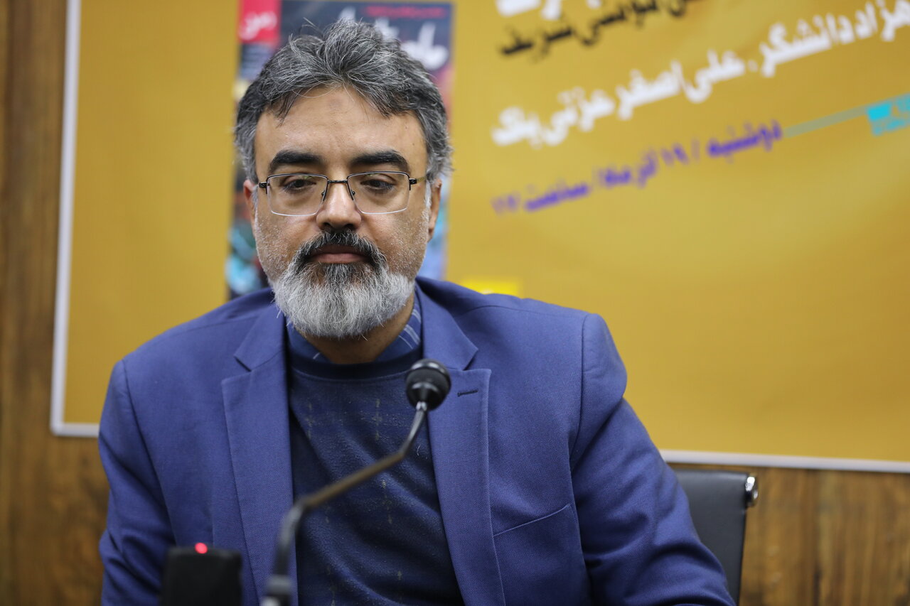 ادای دین به شهیدی که جای من شهید شد!/خیلیها از وقایع کردستان و آذربایجان چیزی نمیدانند