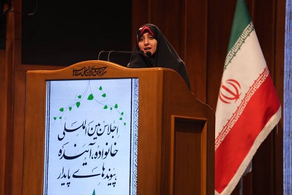 ارزشهای خانوادگی میراثی ارزشمند که باید نسل به نسل حفظ شود