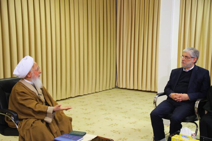 اگر در کشور نجومی بگیر و اختلاسی نباشد مردم به قانون احترام میگذارند