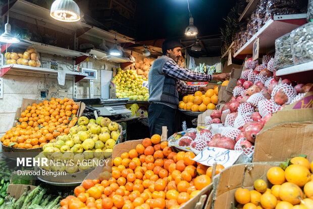 بازار شب یلدا در مشهد