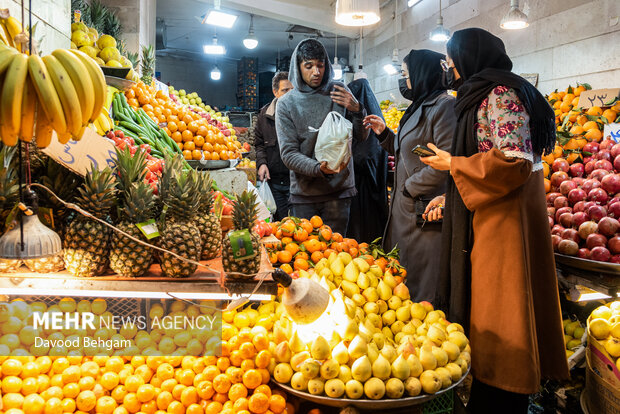 بازار شب یلدا در مشهد