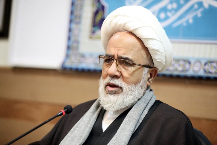 لزوم انس با قرآن کریم در ماه مبارک رمضان