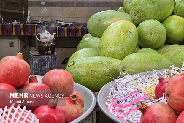 بازار سنتی زنجان در آستانه شب یلدا