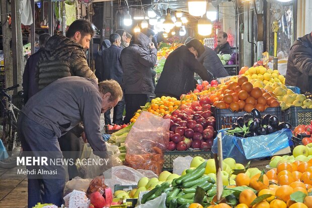 بازار سنتی زنجان در آستانه شب یلدا