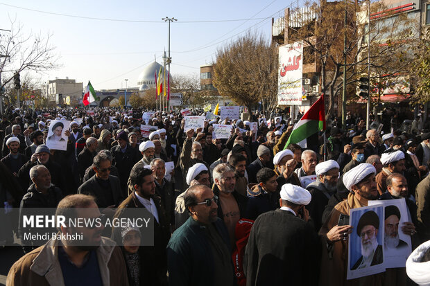 İran'da katil İsrail protesto edildi