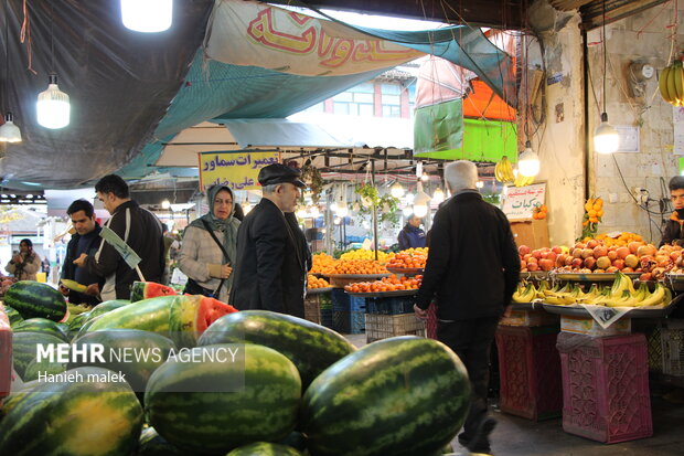 بازار شب یلدا در گرگان