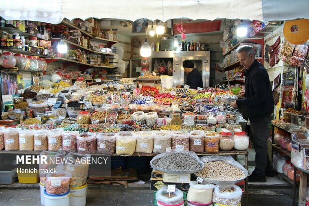 بازار شب یلدا در گرگان