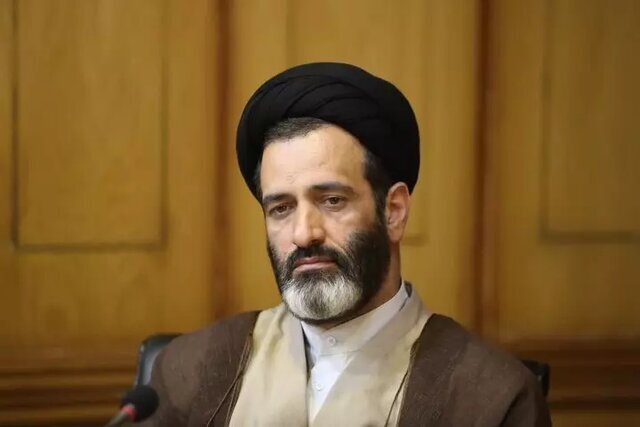 تکنرخی شدن ارز، عدالت اقتصادی را برقرار و رانتها را حذف میکند