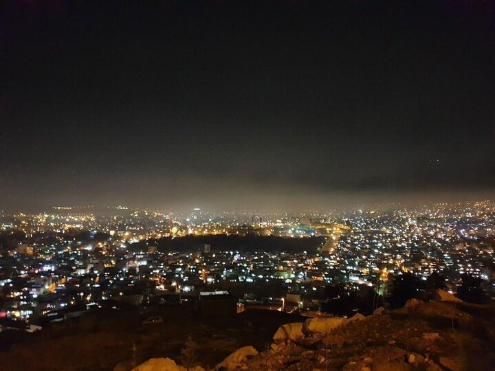 فیلمی از دودِ «کباب» یلدا در آسمان خرمآباد!