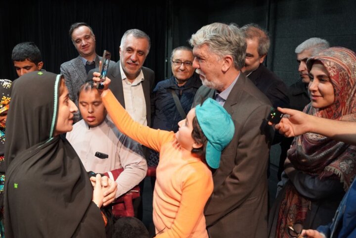 وزیر ارشاد از آغاز به کار دبیرخانه دوره بیستمویکم جشنواره نمایش عروسکی خبر داد