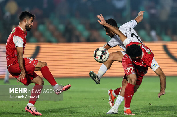 لیگ برتر فوتبال - پرسپولیس و مس