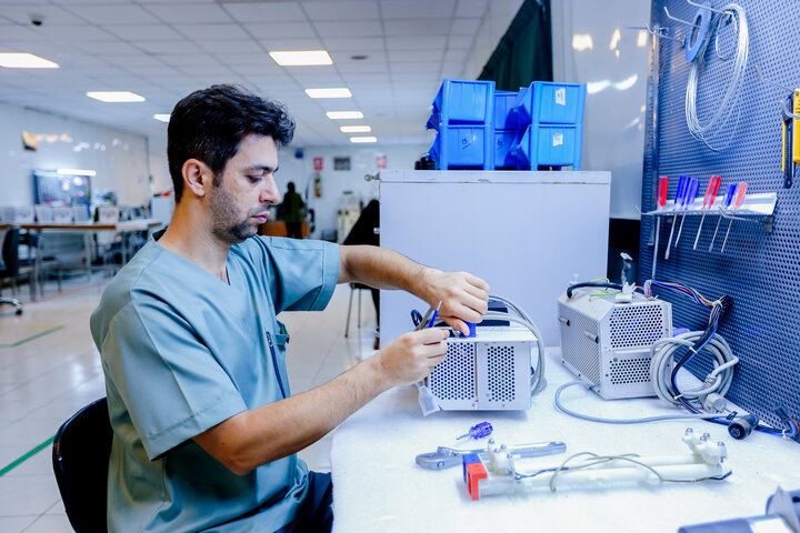 تولید دستگاه تصفیه آب مرکزی سیستمهای بیمارستانی با نصف قیمت نمونه خارجی تولید دستگاه تصفیه آب مرکزی سیستمهای بیمارستانی با نصف قیمت نمونه خارجی