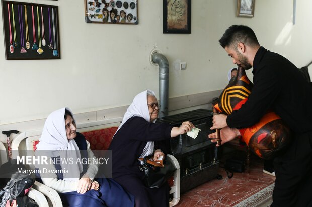 جشن روز مادر در خانه مادربزرگ ها