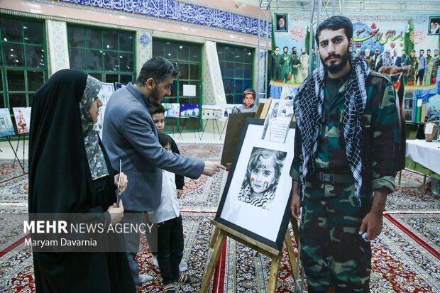 نمایشگاه به «وقت رفاقت» در بجنورد