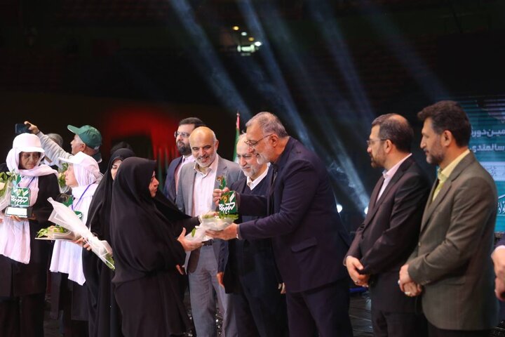 برنامه شهرداری تهران برای نشاط ۷۰ هزار سالمند/زاکانی: حال خوب ساختنی است برنامه شهرداری تهران برای نشاط ۷۰ هزار سالمند/زاکانی: حال خوب ساختنی است