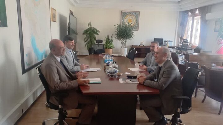 پیگیری برای تخصیص اعتبار پروژههای کرمانشاه