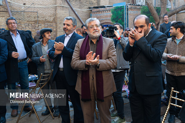 رونمایی از بزرگ‌ترین پرده نقاشی نقالی کشور در مشهد