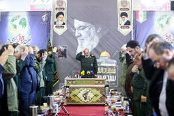 Iran's dep. IRGC commander visits IRGC Research Exhibition