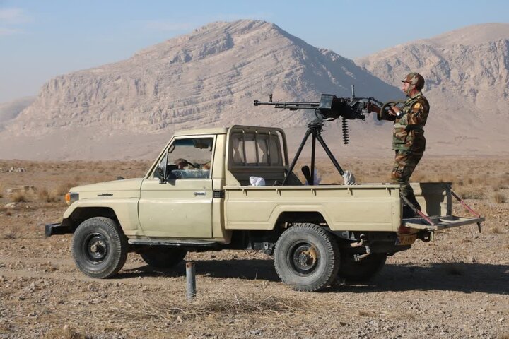 توپچیان گروه توپخانه ۴۴ نزاجا مهارتهای تیراندازی خود را آزمودند