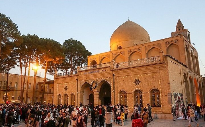 اجواء كنيسة "فانك" في اصفهان عشية العام الجديد