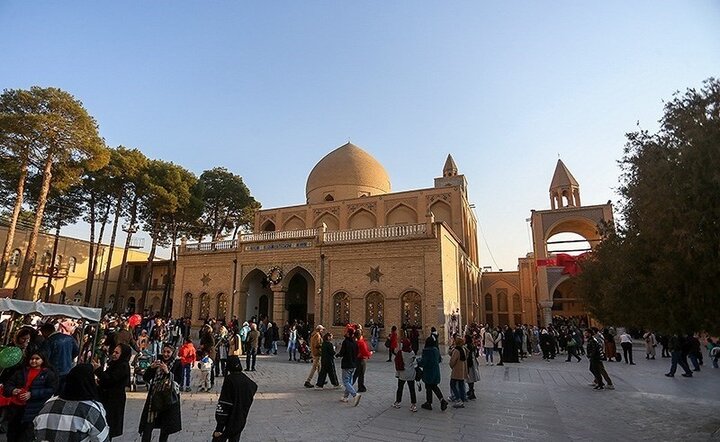 اجواء كنيسة "فانك" في اصفهان عشية العام الجديد