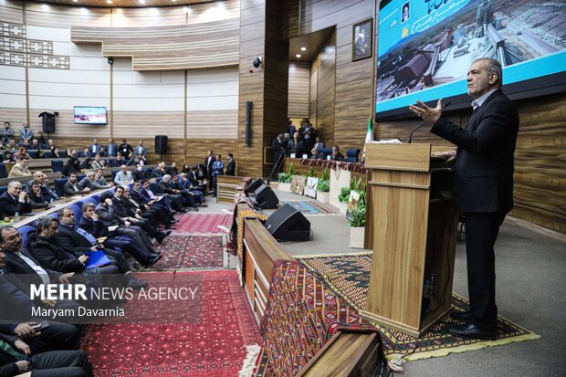 نشست فعالان اقتصادی با رئیس جمهور