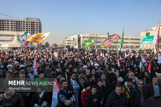 تشییع پیکر شهید راه قدس «سیدداوود بی‌طرف» در مشهد مقدس